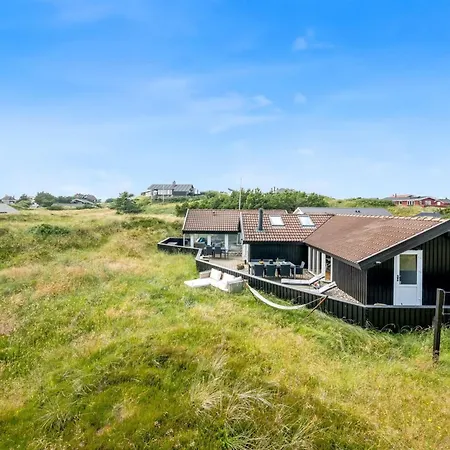 Emin - 700m From The Sea By Interhome